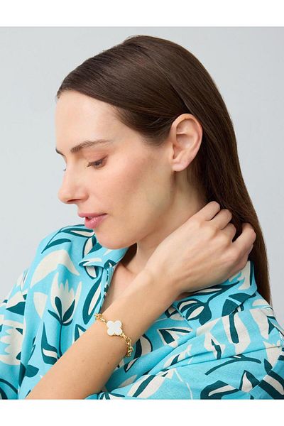 Jimmy Key Gold Color Clover Figured Shiny Chain Bracelet