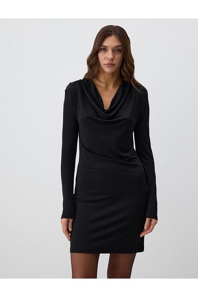 Jimmy Key Rochie mini tricotată cu mânecă lungă cu guler negru