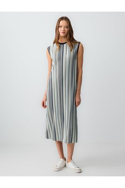 Jimmy Key Mixed Relaxed Cut Crew Neck Striped Knitted Midi Dress
