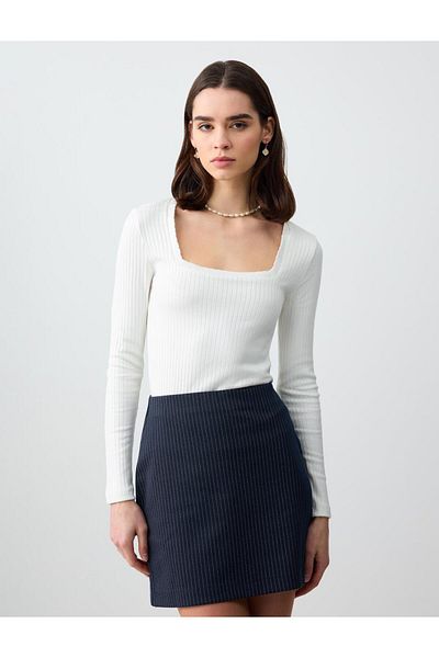 Jimmy Key Ecru Straight Cut Square Neck Long Sleeve Knitted Blouse