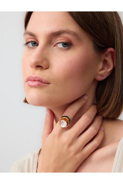 Jimmy Key Brown Oval Figured Ring
