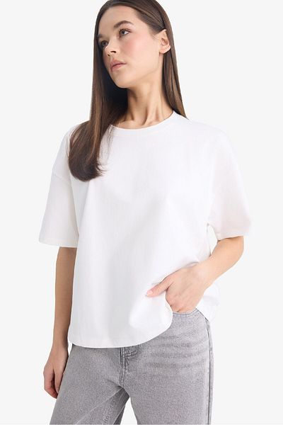 DeFacto Cool Loose Fit Basic μονόχρωμο κοντομάνικο λευκό μπλουζάκι F4603axns