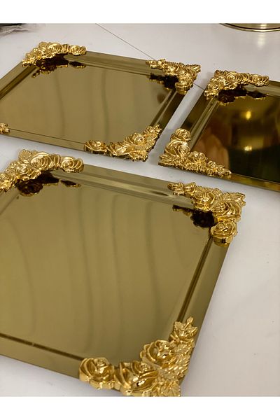 SEVA ÇELİK Stainless Steel Gold Square 3 Pieces Presentation Table with Four Edge Roses