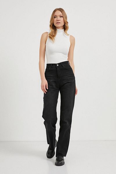Arma Life Women's Half Turtleneck Basic Sleeveless White Body