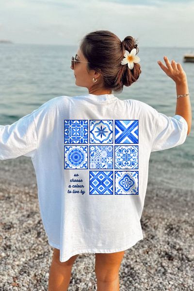 Le'sluette shadow of style Blue Ethnic Pattern Printed Oversize T-Shirt
