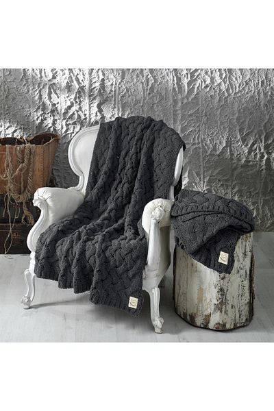 Miespiga Serenita Hair Knitted Knitwear Tv Blanket Throw Sofa Shawl