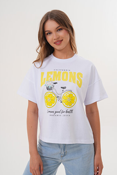 Basics&More تي شيرت نسائي أبيض كبير الحجم مطبوع عليه ليمون كاليفورنيا