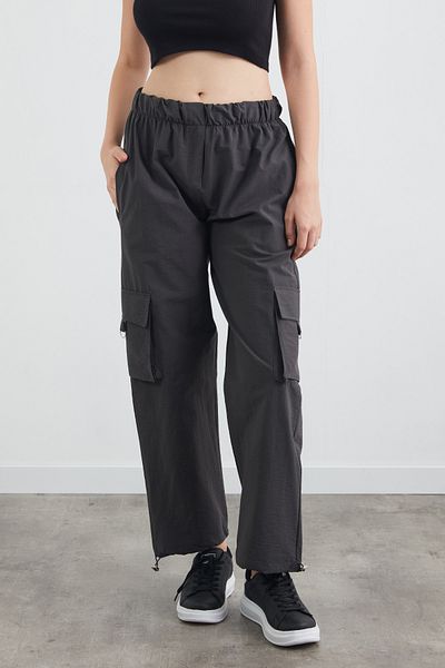 Fulla Moda Cargo Pants with Cargo Pockets and Leg Stoppers