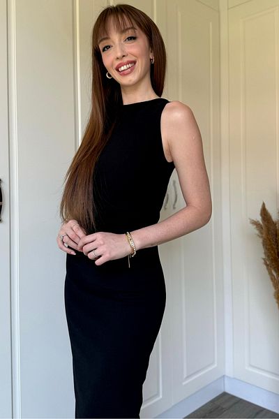 Dilay Gökoğlu Butik Μίντι μαύρο φόρεμα με ντραπέ