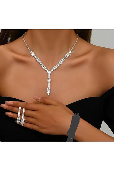 Mihra Aksesuar Necklace Earring Set with White Stone