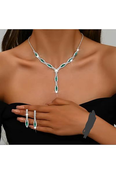 Mihra Aksesuar Necklace Earring Set with Green Stone