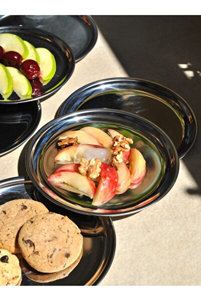 Qualitev Set of 6 Stainless Steel Presentation Dessert Plate Treat Plate 17 cm