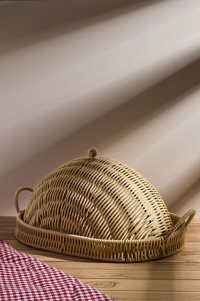 Perotti Straw Covered Picnic Tray - 48
