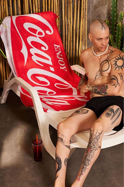 Plus Eighteen 140X75Cm Cola Beach Towel