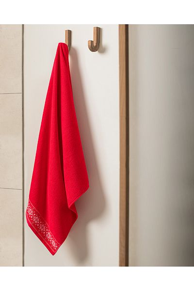 Madame Coco Caresse 100% Cotton Bath Towel - Red - 70X140 cm