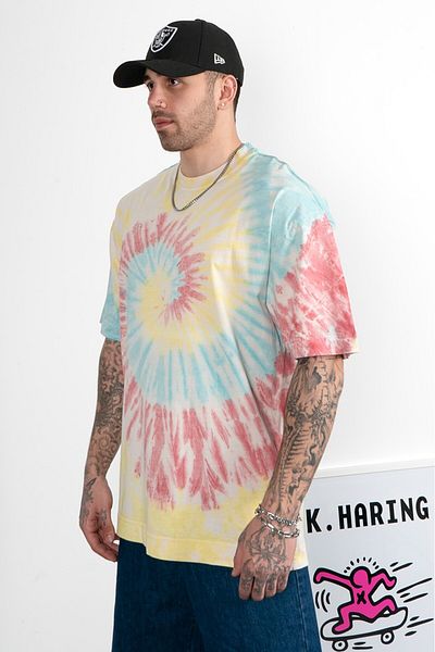 No Future Men's Rainbow Tie Dye Oversize T-Shirt Nf0695Ks