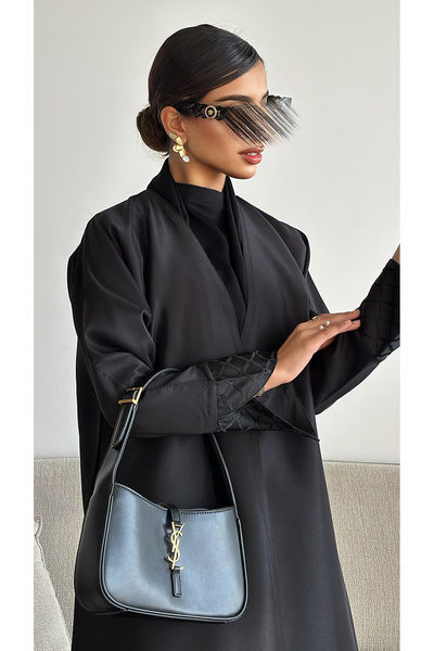 outline Black abaya with taffeta fabric