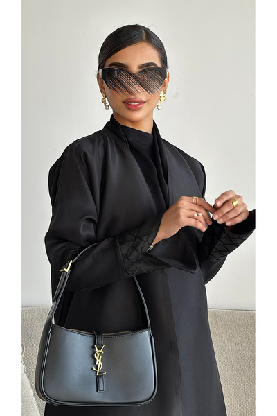 outline Black abaya with taffeta fabric