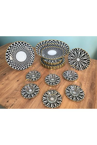 B&M Daisy Patterned Curved 27 Piece Breakfast Set