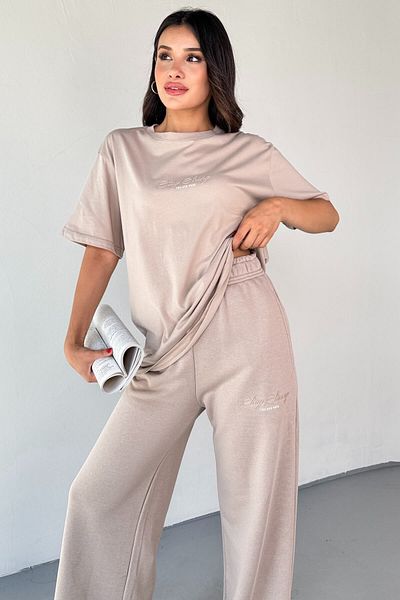 Cappmoda Tkm-0060 Stone Color Stay Strong Lettering Injection Printing T-Shirt Two Thread Palazzo Pants Two-Piece Set