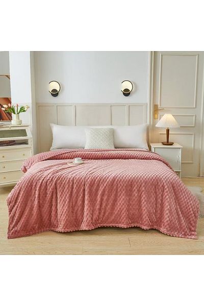 FIONNA.RO Medium Thickness Embossed Squares Blanket - Pink