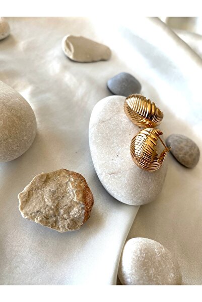 milayk Curved Earrings Gold