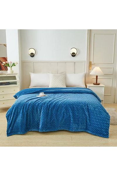 FIONNA.RO Medium Thickness Embossed Squares Blanket - Light Blue