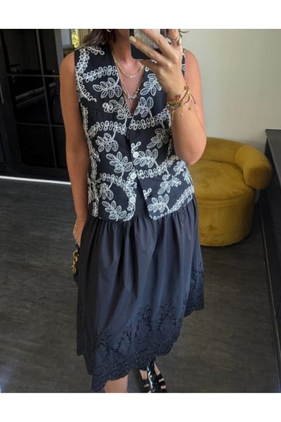 Astrea Butik Black Embroidered Vest