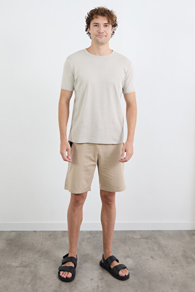 Fulla Moda Σορτς με φερμουάρ τσέπης με εκτύπωση κειμένου