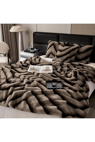 FIONNA.RO Faux Mink Fur Zippered Duvet and Pillowcase Set - Beige Brown Stripes
