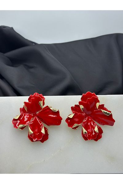 Duéra Brand Model Design Stylish Earrings with Red Enamel Flower Figures