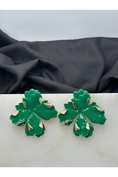 Duéra Brand Model Design Stylish Earrings with Green Enamel Flower Figures