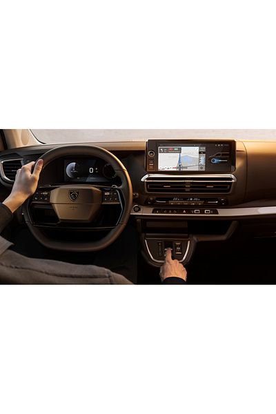 ZDN Case Peugeot Expert Traveller 2024-2025 Model Instrument Panel and Multimedia Compatible 9H Nano Screen Protector