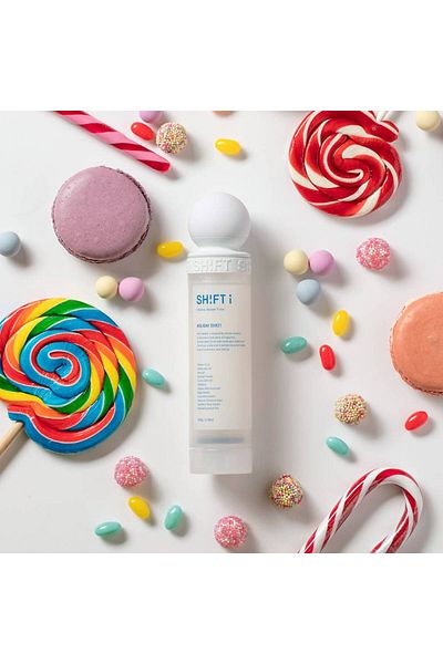 SHIFT Safe shower head for children and sensitive skin with a holiday scented shift filter that gently purifies water