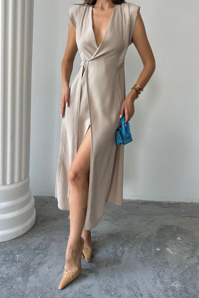 leyla sanat sanata yeni bir bakış açısı Leyla Art a New Perspective on Art Double-Breasted Padded Sleeveless Dress Modal Fabric - Beige