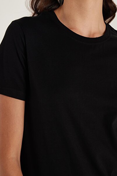 Tudors Γυναικείο μπλουζάκι Relax Fit Relaxed Cut με κοντό μανίκι με λαιμόκοψη μαύρο