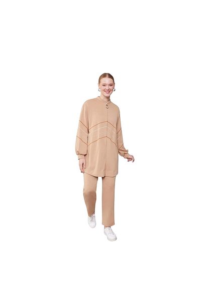 Levidor Zipper Closure Sports Suit