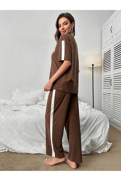 LUNAVISTA Set T-Shirt with Open Shoulders and Wide-Leg Pants with Letter Print