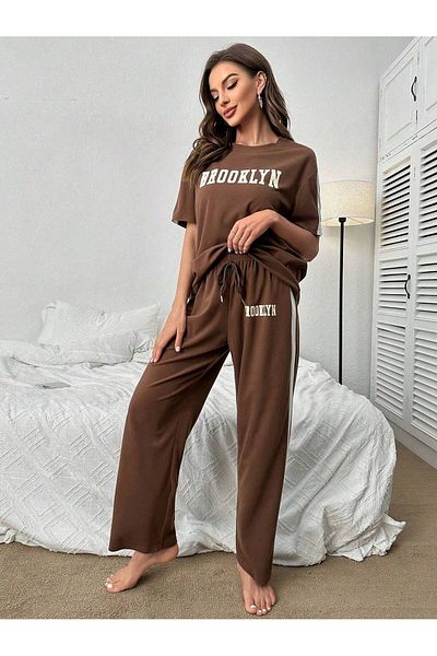 LUNAVISTA Set T-Shirt with Open Shoulders and Wide-Leg Pants with Letter Print