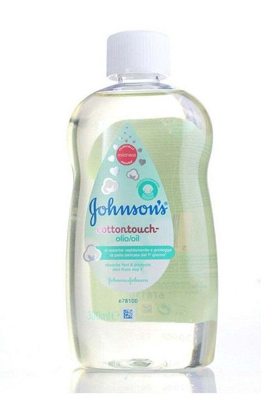 Johnson Baby Cotton Touch Lightweight Moisturizing Oil for Newborns 300ml