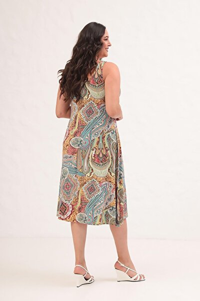 Truva XXL Comfort and Elegance with the Thick Strap Patterned Plus Size Dress!