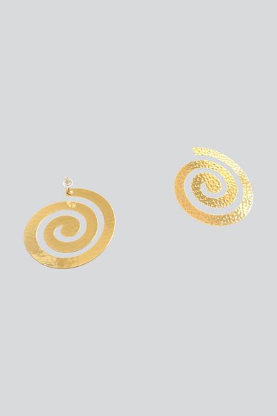 stravis Gold Color Textured Spiral Earrings