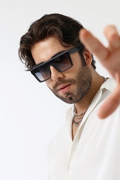 Lozzo Men's Matte Black Unibody Uv400 Sunglasses 23020 C2 m