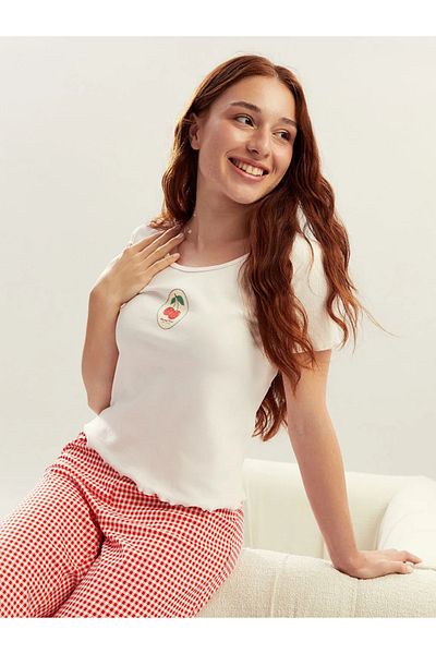 LC Waikiki Lcw Dream Red Petite Crew Neck Printed Women's Pajama Set