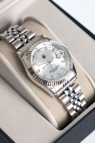 WATCHOFROYAL Svet Luxe Silver White Women's Steel Wrist Watch