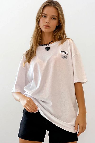 VAGGON Women's White Crew Neck Sweet Embroidered Oversize Unisex T-Shirt Prmx12328