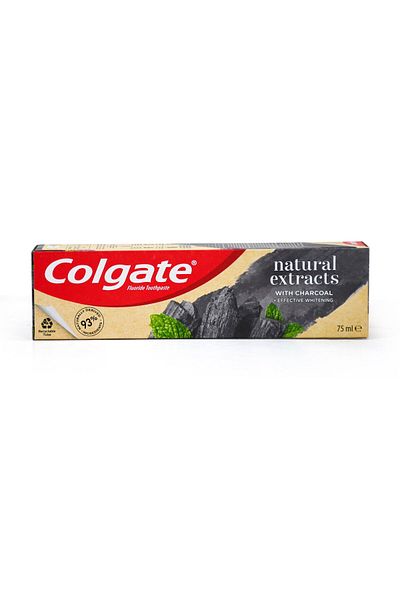 Colgate Natural Extracts With Charcoal And Mint Toothpaste 75 ml