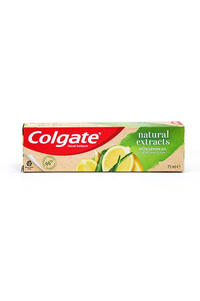 Colgate Natural Extracts With Lemon Oil And Aloe Toothpaste 75 ml