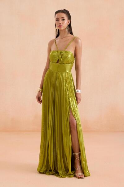 Carmen Fıstık Yeşili Askılı Yırtmaçlı Laklı Şifon Abiye Elbise