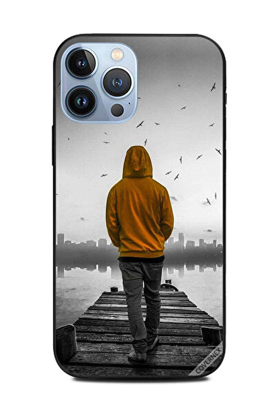 Covernex غطاء حماية لجهاز Apple iPhone 13 Pro Max - فتى حزين يمشي